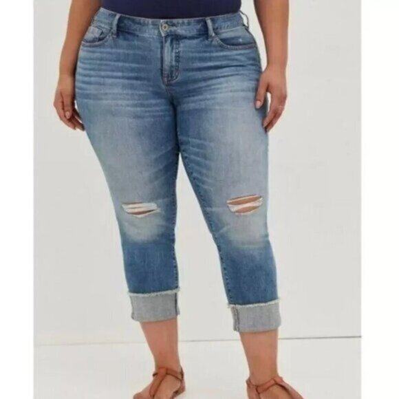 NEW NWT TORRID Plus Size Crop Boyfriend Straight Vintage Stretch Mid Rise Jean - Picture 1 of 12